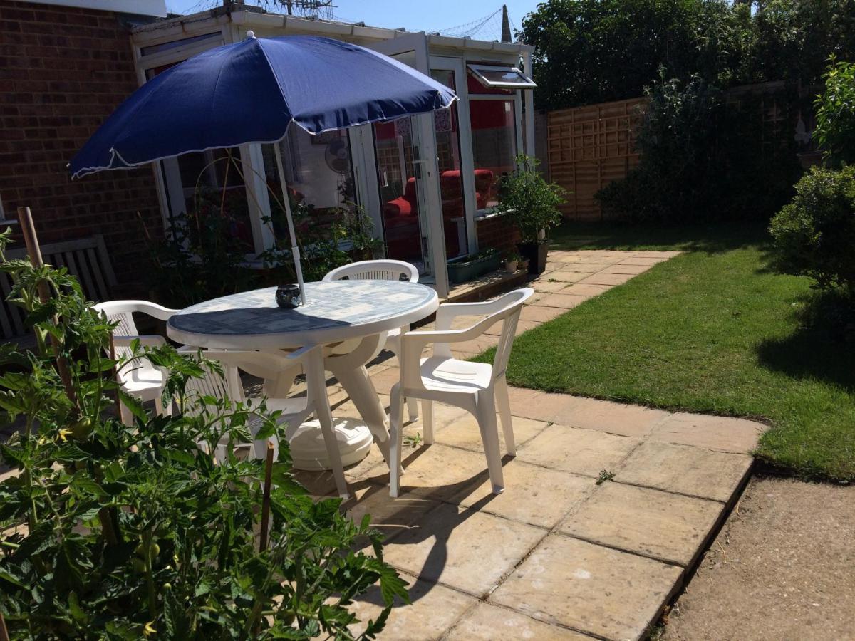 Safe Haven 1 Bed * Peacehaven